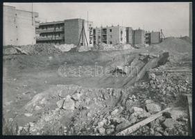 1953. szeptember, Budapest, Béke út, építkezés, 3 db hátoldalon feliratozott fotó, 12×17 cm