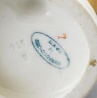 Kisfiú batyuval, kiskutyával, csehszlovák porcelán figura, kézzel festett, jelzett, hibátlan, m: 16 ...