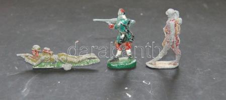 3 db olómkatona / 3 lead-soldiers