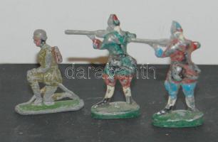 3 db olómkatona / 3 lead-soldiers