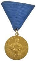 1936. Becsülettel a Hazáért - MOVE (Magyar Országos Véderő Egylet) / Vitéz Gömbös Gyula Emlékérem aranyozott bronz emlékérem mellszalagon, LUDVIG BP gyártói jelzéssel. Szign.: Maklári Mosler Endre (36mm) T:1- / Hungary 1936. Commemorative Medallion of Gallant Gyula Gömbös gilt bronze commemorative medallion, with makers mark LUDVIG BP. Sign.: Endre Maklári Mosler (36mm) C:AU TP 1733.
