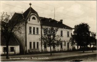 Dunaalmás, Kerkápoly-Bodor szeretetház. Hangya Szövetkezet kiadása