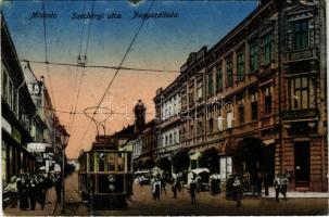 Miskolc, Széchenyi utca, szálloda, villamos, üzletek (lyuk / pinhole)