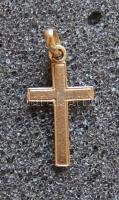 Kis aranykereszt (14 karát) 0,55g
