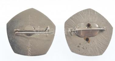 ~1970-1980. "Önkéntes rendőr" zománcozott fém jelvény (30x30mm) + "Önkéntes határőr&q...