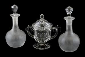 3 db üvegtárgy (olajos üveg, serleg formájú fűszertartó), jelzés nélkül, m: 11 - 15 cm