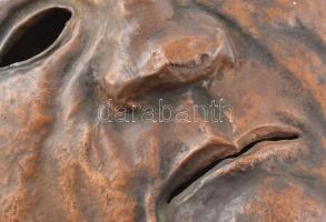 Kiss László René: "Spartacus". Domborított réz lemez. Hátoldalán jelzett. 36x30 cm