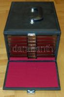 Nagyalakú éremtartó koffer, 8db Leuchtturm típusú éremtartó tálcával, 1x20m 3x35, 2x42, 1x99 férőhel...