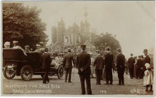 London, Royal Observatory, watching the ball rise (cut)