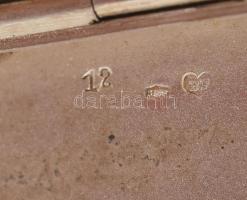 Ezüst (Ag) cigarettatárca, vésett virág díszítménnyel, monogramozható, jelzett, 8x11cm, nettó: 135g