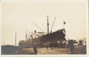 cca 1915-1920 Szibéria, I. világháborús hadifogoly levelezőlap-gyűjtemény: tábori posta, vöröskeresz...