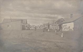 cca 1915-1920 Szibéria, I. világháborús hadifogoly levelezőlap-gyűjtemény: tábori posta, vöröskeresz...