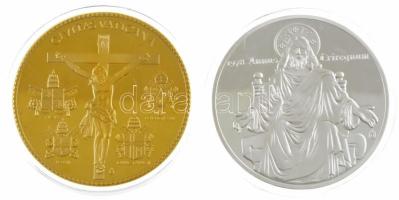 DN "IX. Pius" aranyozott, részben multicolor festett fém emlékérem + DN "Tu es Petrus...