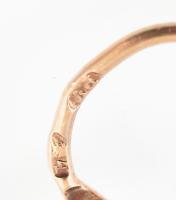 Arany (Au/14k) fülbevaló, piros kövekkel. bruttó: 0,8g