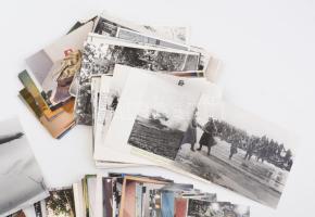 Modern katonai témájú fotó tétel, múzeumokban kiállított hadtörténeti tárgyak, fegyverek, harcjárműv...