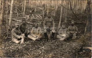 1915 Első világháborús osztrák-magyar katonák kitüntetéssel, Szabó Sándor őrmester levele / WWI Austro-Hungarian K.u.k. military, soldiers with medals. photo + &quot;Kommando der 1/62 Mil. Arb. Abt&quot; (EB)