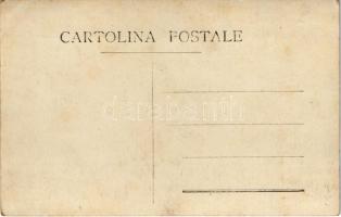 La situazione... come la trova l'anno nuovo... / Első világháborús olasz katonai gúnyos propaga...