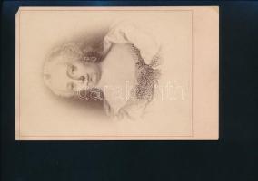 cca 1865 Mária Teréziát királynőt ábrázoló fénynyomat, az egyik sarkán kis hiánnyal, 16x11 cm