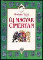 Bertényi Iván: Új magyar címertan. II. kiadás. Maecenas Könyvek, Budapest, 1998. Használt, jó állapotban.