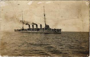 SMS Novara az Osztrák-Magyar Haditengerészet Helgoland-osztályú gyorscirkálója / K.u.K. Kriegsmarine Kleiner Kreuzer / WWI Austro-Hungarian Navy Helgoland-class light cruiser. photo (EK)