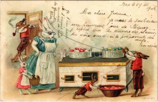 1902 Nyúl család tojásfestés közben Húsvétkor / Rabbit family during egg painting at Easter. litho