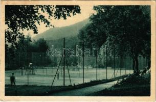 1936 Trencsénteplic, Trencianske Teplice; Teniszpálya teniszezőkkel / Tennisové hriste / Tennisplatz / tennis court with players (EK)