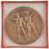 1984. "Dr. Huszti Ferenc elnökségi tag 1977-84 - Eger Sportegyesület / Citius Altius Fortius&qu...