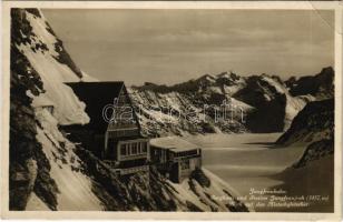 1929 Junfraubahn, Berghaus und Station Jungfraujoch. Blick auf den Aletschgletscher / tourist house and railway station (EB)