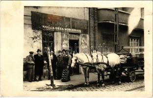 Budapest I. Tabán (?), Aranysas vendéglő, borozó a magyar bácsihoz, Varga Géza korcsmája, Újpesti Vendéglősök szikvízgyár rt. lovaskocsija. photo