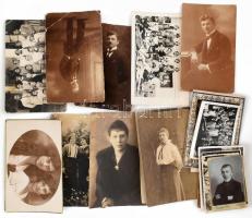 cca 1920-1930 22 db családi fotó, Eperjes, Kassa, Tiszanána, Tard, Nagykázmér, stb., több hidegpecséttel jelzett, különböző méretben