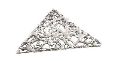 Ezüst(Ag) extravagáns medál, jelzett, 3,5×6,5 cm, nettó: 14,6 g