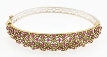 Ezüst(Ag) karperec szintetikus rubinnal, jelzett, 6×5 cm, bruttó: 18,5 g