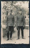 1930.XI.5. Magyar katonák, kezükben pálcával, fotólap, hátoldalán dátumozott, 14x9 cm