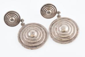 Ezüst (Ag) fülbevalópár körkörös mintával, jelzett, h: 4,5 cm, nettó: 12,3 g