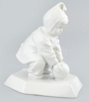 Zsolnay búgócsigás lány. Fehér mázas, jelzett, hibátlan. 14 cm