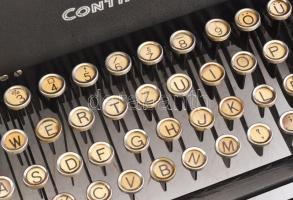 Régi Continental írógép, Karl-Marx-Stadt. VEB Büromashinenwerk, kis kopásnyomokkal, 24,5x36x39 cm