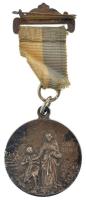 ~1930. "Szent Erzsébet" ezüstözött bronz medál szalagon (32mm) T:2