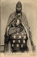 Soudan, Femme Mambara KAyes / Sudanese folklore (vágott / cut)