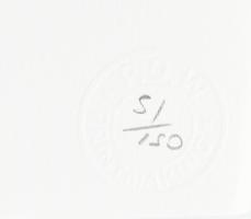 Banksy: Girl with balloon. Ofszet litográfia, papír, jelzett a nyomaton, "POWPrintmaking" ...