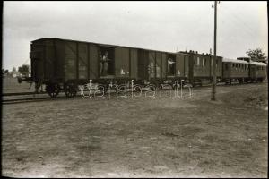 II. világháborús katonai negatívok vegyes méretben, 13 db