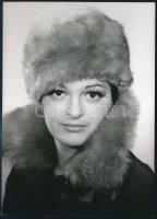 Voith Ági (1944- ) színésznő, Keleti Éva fotója, 18×13 cm