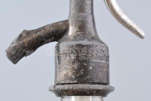 Vető Sándor Forum Szikvízüzem Budapest, jelzett fej: 1940 Vető Sándor Rum Szikvízüzem Budapest. Korá...