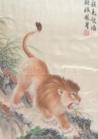 Oroszlán. Selyem gobelin. Kína, XX. sz. közepe. Üvegezett keretben. 44x29 cm