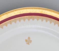 6 darab Limoges tányér, porcelán, jelzett, kopásnyomokkal, d: 25 cm