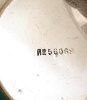 Angol reggeliző, asztalközép, jelzett, üveg tálkával, kis lepattanások, m: 20,5 cm