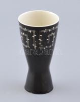 Német retro porcelán váza. Jelzett, matricás, mimimális kopással 18 cm