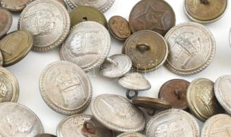 Cca. 52 darab vegyes tiszti gomb. Vegyes méretben