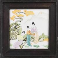 Jelzés nélkül: Három gésa. Akvarell, tus, kerámia (csempe). Fakeretben. 14×14 cm