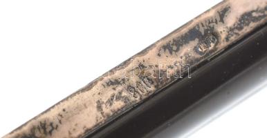 Díszes ezüst (Ag) keretes asztali fényképtartó, kitámasztható, jelzett, kis kopásnyomokkal, 11,5x8,5...