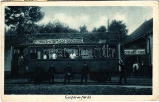 1931 Gyopáros-fürdő (Orosháza), AEGV (Alföldi Első Gazdasági Vasút) vasútállomás, Gyopárosfürdő kisvasút megállóhely, vasutasok a vasúti kocsi mellett (EB)